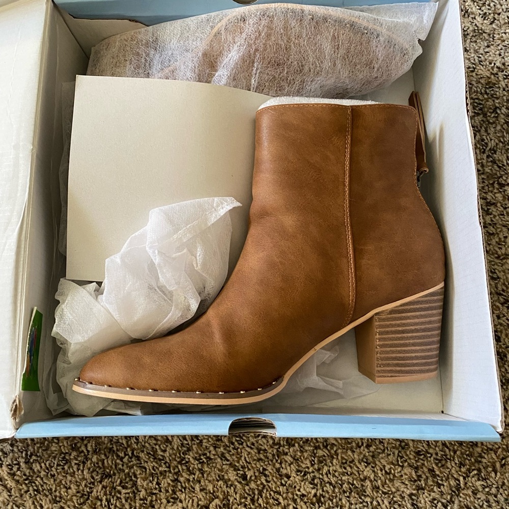 Women’s brown/cognac Ermonn ankle boots.Size 8. - Picture 7 of 8